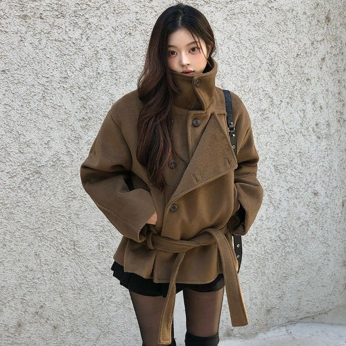 Retro-Chic Belted Wool Coat With Stand Collar Ralo Collection - RALO COLLECTION STUDIO