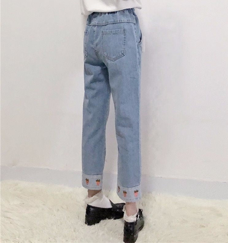 Strawberry embroidery slim jeans - RALO COLLECTION STUDIO