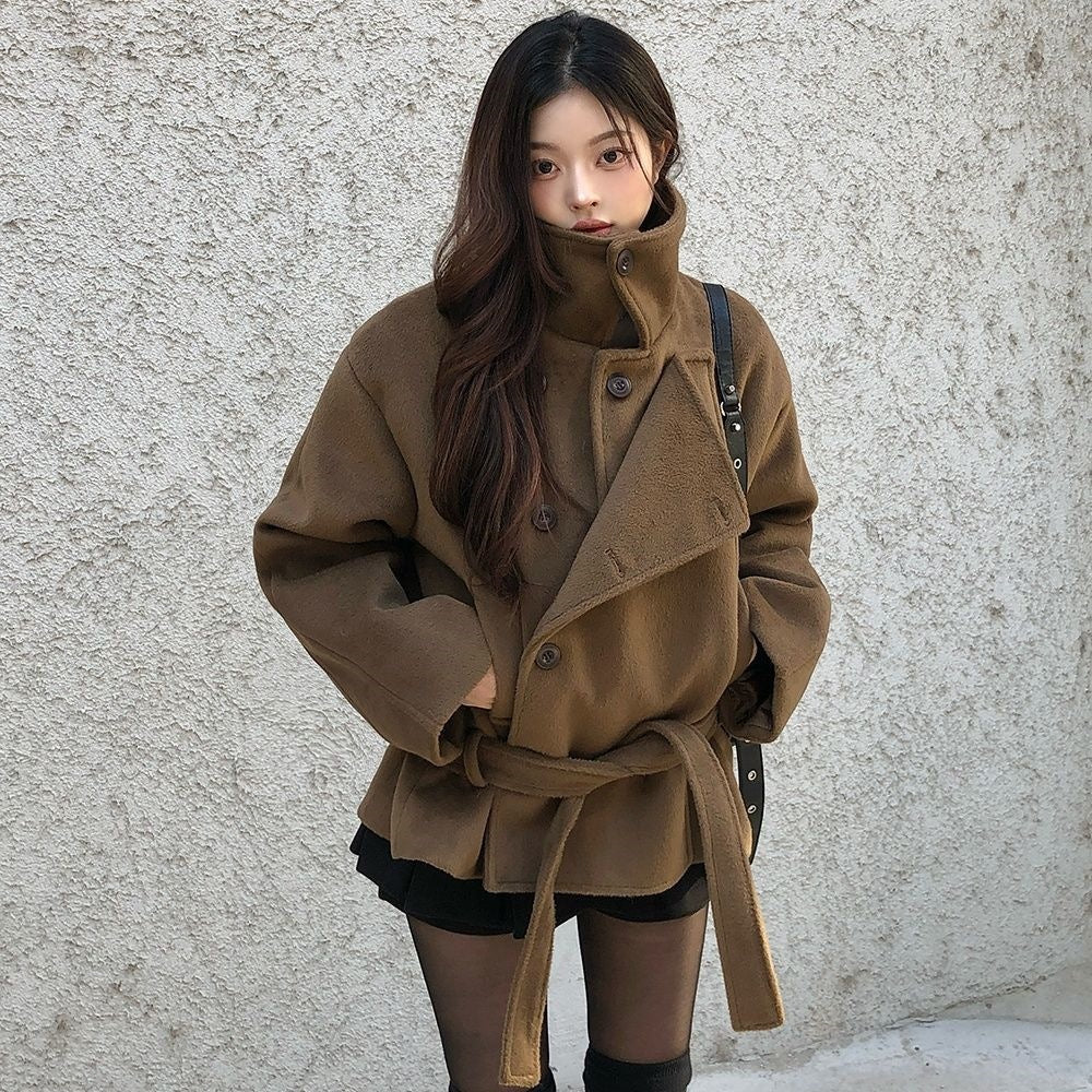 Retro-Chic Belted Wool Coat With Stand Collar Ralo Collection - RALO COLLECTION STUDIO