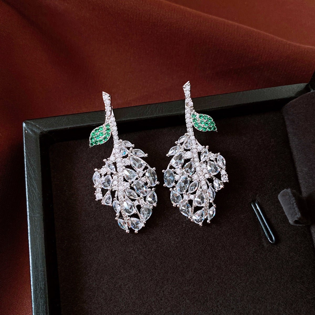Retro Silver Needle Oval Rhinestone Tassel Earrings Light Luxury Premium Feel Minimalist Niche Versatile Women Ear Jewelry - RALO COLLECTION STUDIO