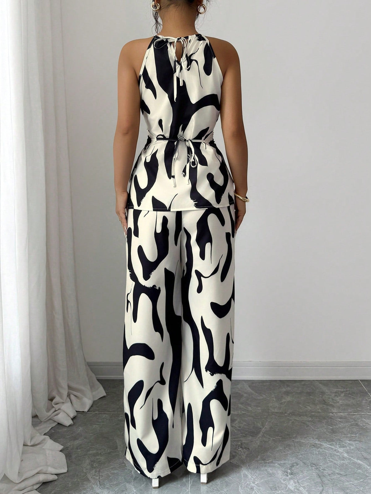 Slim And Loose Black And White Milk Pattern Print Halter Neck Suit - RALO COLLECTION STUDIO