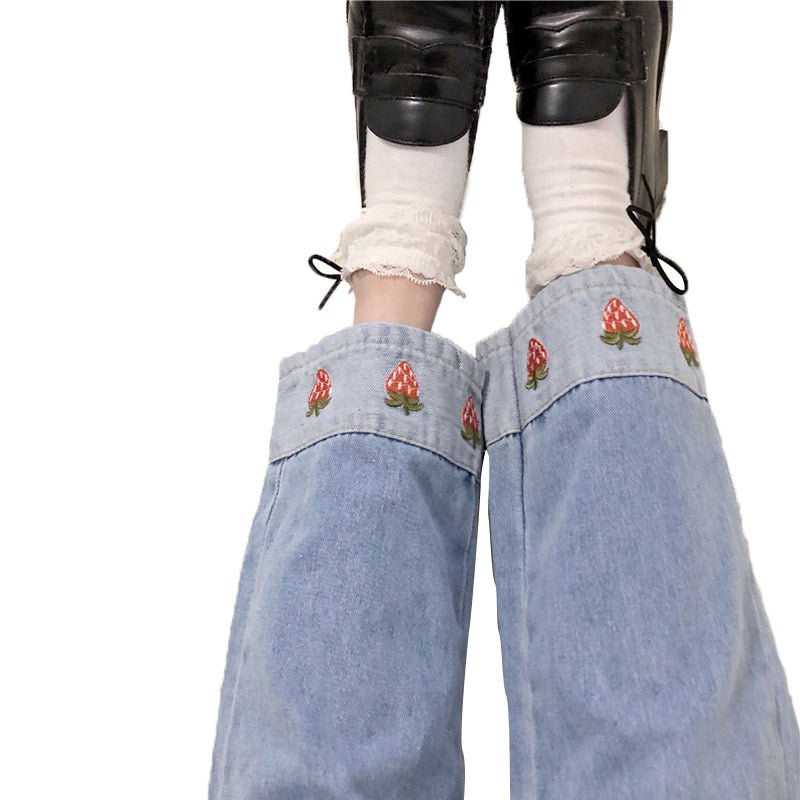 Strawberry embroidery slim jeans - RALO COLLECTION STUDIO