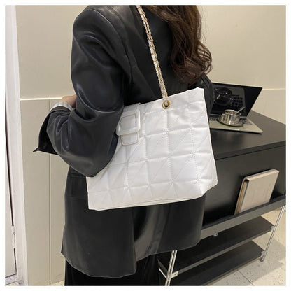 Ralo Diamond Luxe Quilted Chain Shoulder Bag - RALO COLLECTION STUDIO